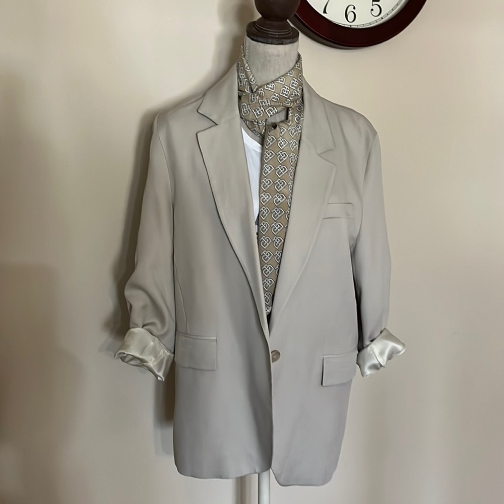 Like New Zara relaxed blazer us6 light grey May Fit Us8-10